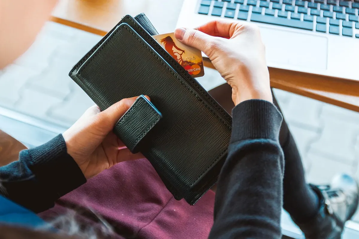 Common Mistakes to Avoid When Ordering Biscuits Online